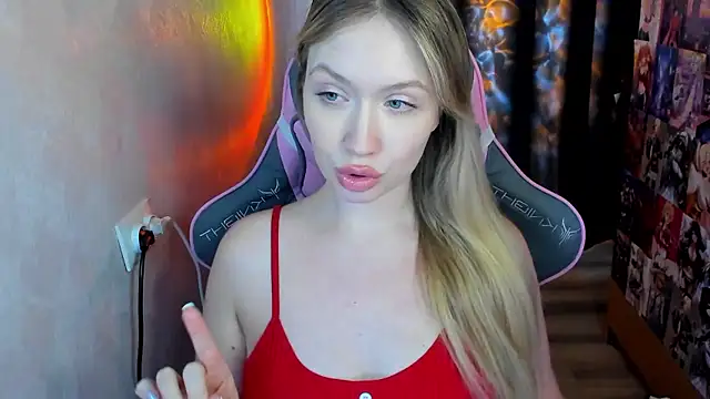 NicoleRiccii online show from January 13, 10:15 pm