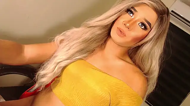 SissifyMeNow online show from October 10, 6:51 pm