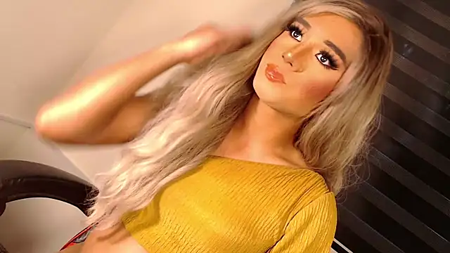 SissifyMeNow online show from November 2, 11:18 pm