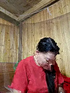 Snapshot of yoowwmr chatting on November 1, 2:46 am yoowwmr online show from November 1, 2:46 am