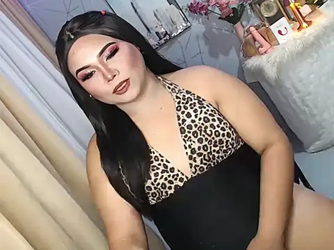  urlovelyhot kendra online show from January 17, 6:00 pm