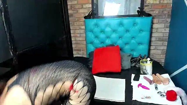 Mia Holly   online show from September 24, 8:34 pm
