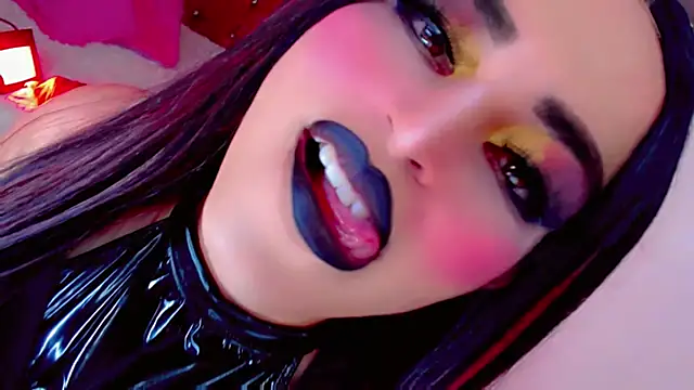 Yareth Rouss  online show from November 27, 6:15 am