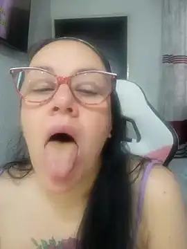 sweet adele  online show from April 17, 4:54 pm