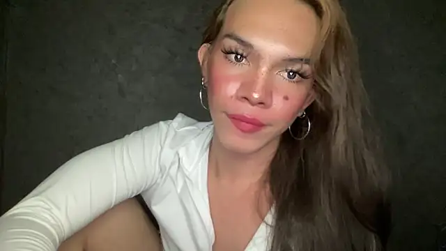 Misselliefayexxx online show from October 23, 10:19 pm