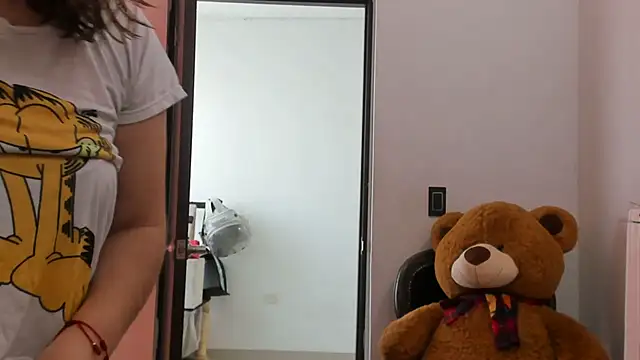 Snapshot of ADHARAMILLER__1111 chatting on November 9, 6:50 pm ADHARAMILLER 1111 online show from November 9, 6:50 pm