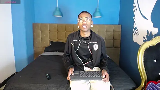 Snapshot of CollemanStone chatting on November 2, 1:02 pm CollemanStone online show from November 2, 1:02 pm