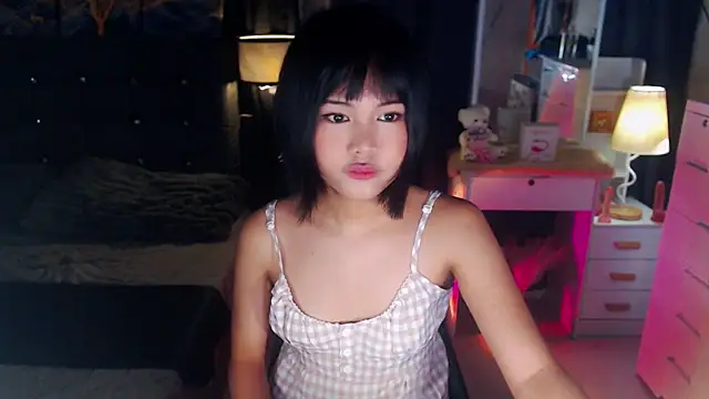 Snapshot of asian_babhiegirl chatting on March 1, 11:12 am asian babhiegirl online show from March 1, 11:12 am