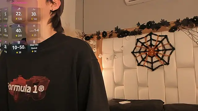 Daphne And Roger online show from October 22, 11:21 am