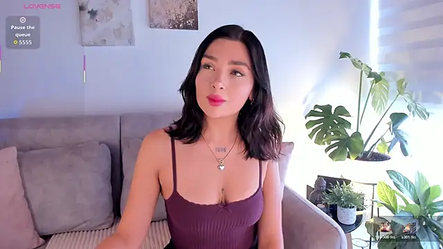 Snapshot of Estrer_collins chatting on November 14, 7:34 pm Estrer collins online show from November 14, 7:34 pm