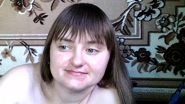 Snapshot of LuckyLust11 chatting on October 21, 1:23 pm LuckyLust11 online show from October 21, 1:23 pm