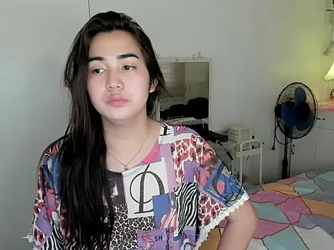 Snapshot of Alovelydoll_nica chatting on February 11, 3:33 am Alovelydoll nica online show from February 11, 3:33 am