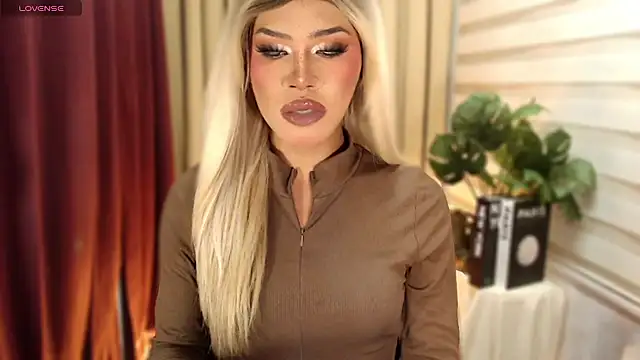 Snapshot of _tipsandchips chatting on March 1, 5:59 pm tipsandchips online show from March 1, 5:59 pm