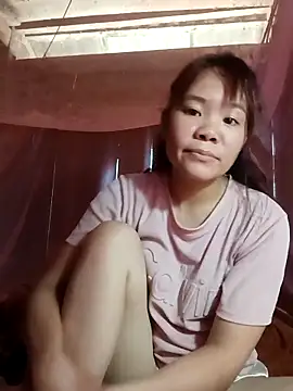 Nguyet135 online show from April 20, 1:30 am