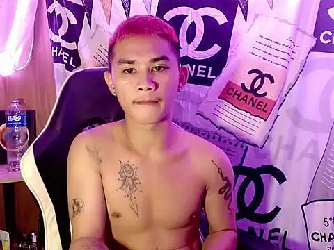 asianhardcock25 online show from October 6, 8:01 am