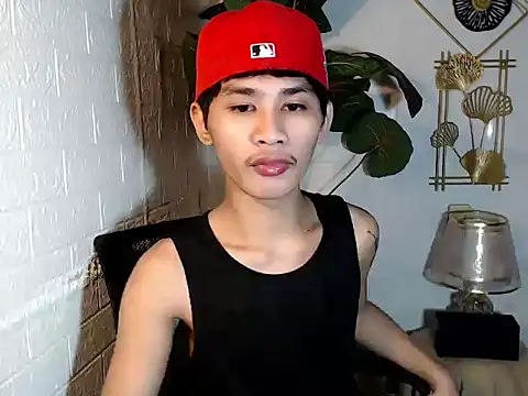 Snapshot of asianhardcock25 chatting on August 5, 6:27 am asianhardcock25 online show from August 5, 6:27 am