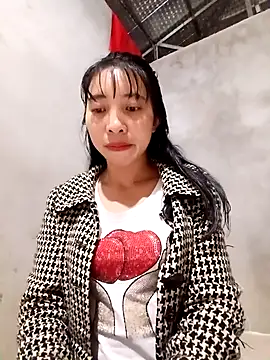 emaame68 online show from October 18, 2:07 pm