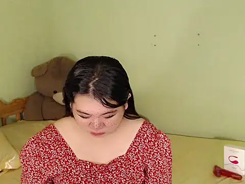 Snapshot of Im_ur_mother chatting on July 12, 8:05 am Im ur mother online show from July 12, 8:05 am