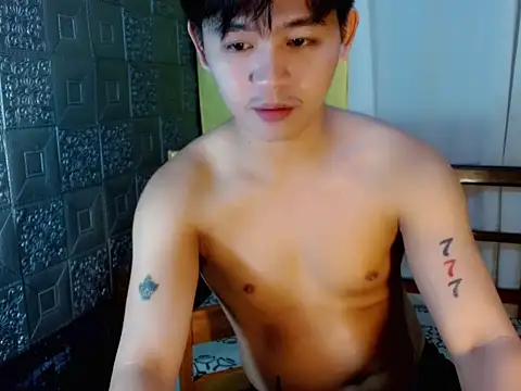 Snapshot of Albertx_Destroyer69 chatting on December 16, 6:35 pm Albertx Destroyer69 online show from December 16, 6:35 pm