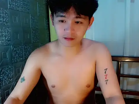 Snapshot of Albertx_Destroyer69 chatting on January 10, 5:04 pm Albertx Destroyer69 online show from January 10, 5:04 pm