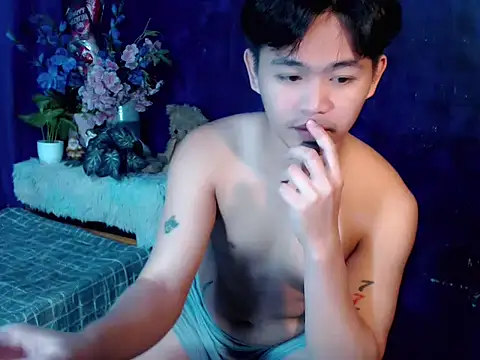 Snapshot of Albertx_Destroyer69 chatting on February 2, 6:28 pm Albertx Destroyer69 online show from February 2, 6:28 pm