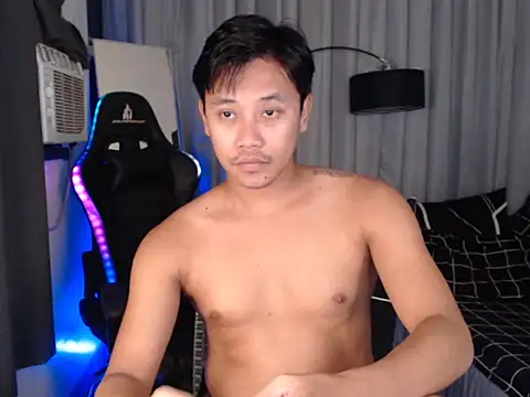 alexsuckable01 online show from April 4, 5:21 pm