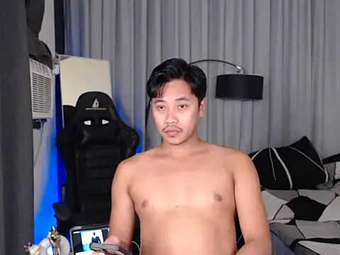 Snapshot of alexsuckable01 chatting on July 18, 11:30 pm alexsuckable01 online show from July 18, 11:30 pm