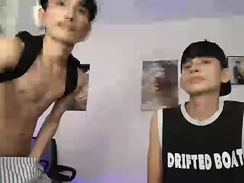 Snapshot of twink_pinoy chatting on June 16, 3:36 pm twink pinoy online show from June 16, 3:36 pm
