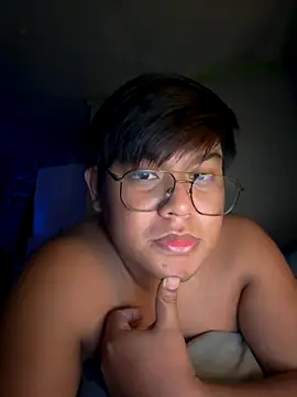 red libraxxx online show from October 19, 7:03 pm