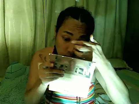 Snapshot of beatiful_lust chatting on December 20, 8:10 am beatiful lust online show from December 20, 8:10 am