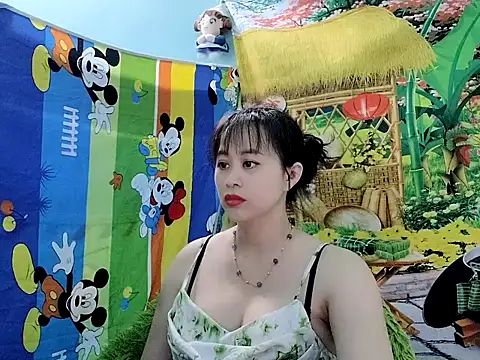 emgaixinhngoan online show from March 12, 12:44 pm