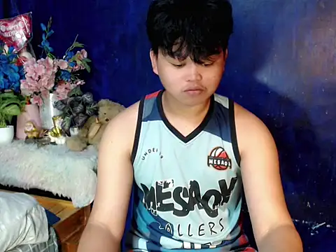 Reynelcock online show from January 9, 4:21 pm