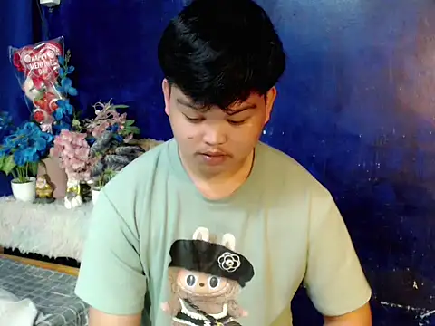 Reynelcock online show from February 27, 5:24 pm