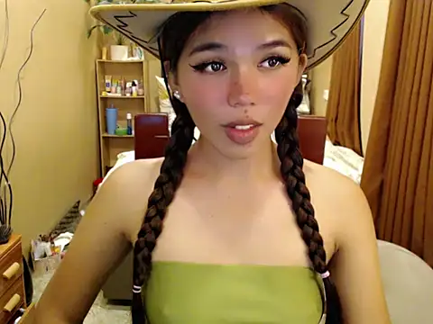 Snapshot of urswtasian_chesca chatting on May 26, 5:36 am urswtasian chesca online show from May 26, 5:36 am