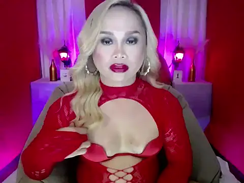 Snapshot of andy_slave4u chatting on October 12, 5:17 am andy slave4u online show from October 12, 5:17 am