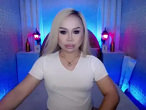 Snapshot of andy_slave4u chatting on October 17, 3:25 pm andy slave4u online show from October 17, 3:25 pm