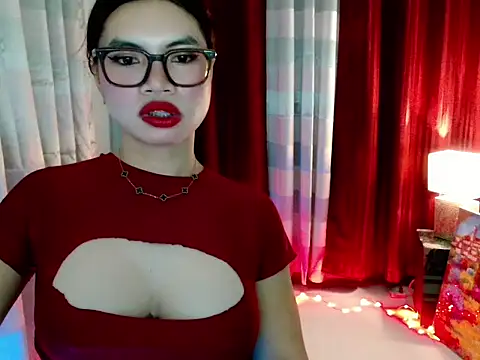 lover girl143 online show from February 6, 4:32 pm