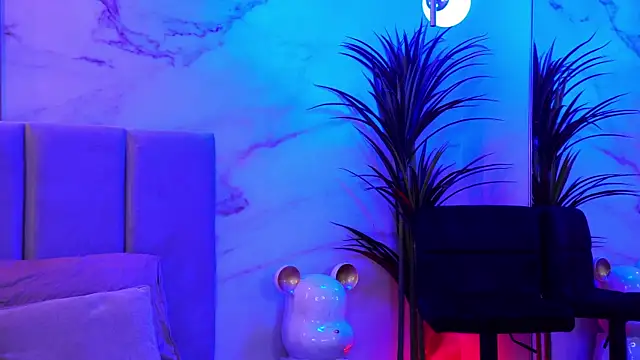 Izabellle02 online show from February 12, 5:13 am