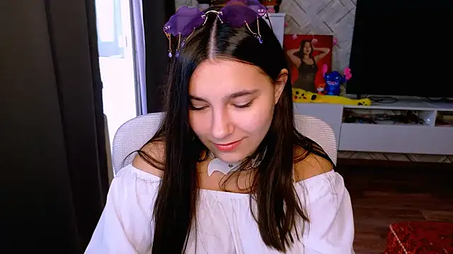 Snapshot of Arianna_Grend chatting on November 5, 9:20 am Arianna Grend online show from November 5, 9:20 am