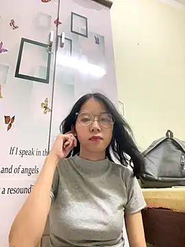 meomeo2k6 online show from October 20, 7:53 am