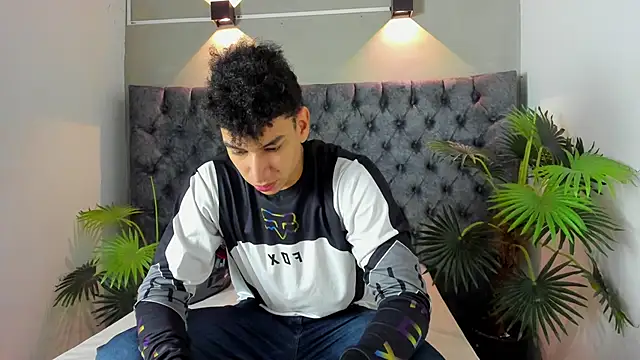 ALAN REDINGER online show from October 18, 1:23 pm