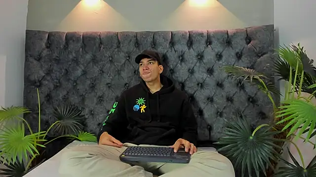 ALAN REDINGER online show from October 22, 1:00 pm