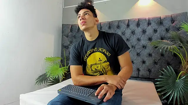 ALAN REDINGER online show from November 24, 1:11 pm