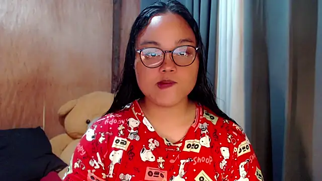  Lylia online show from October 6, 9:45 pm