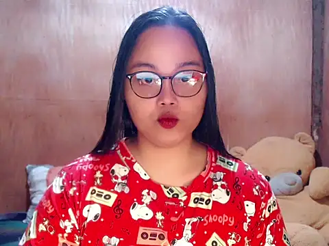  Lylia online show from March 22, 8:45 pm