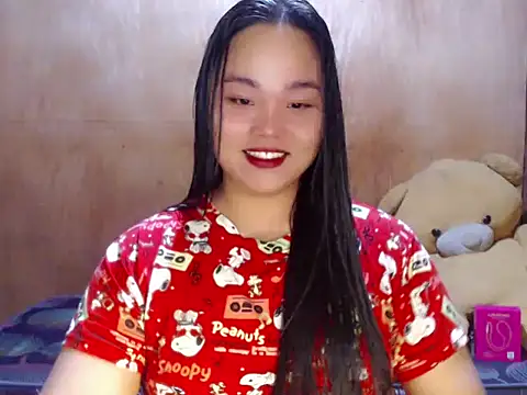  Lylia online show from June 2, 9:50 pm