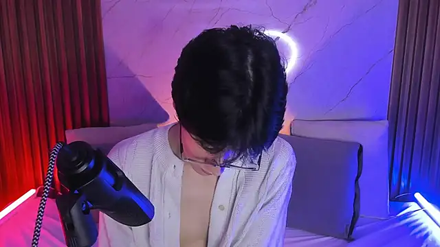 Snapshot of luixdust_ chatting on September 26, 7:01 am luixdust online show from September 26, 7:01 am