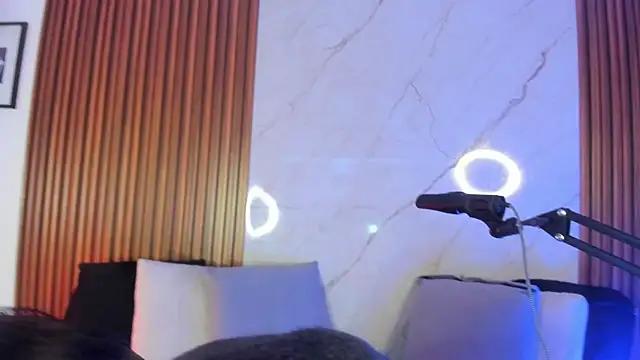 Snapshot of luixdust_ chatting on October 13, 9:37 pm luixdust online show from October 13, 9:37 pm