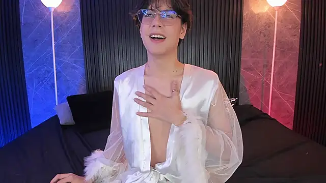 Snapshot of luixdust_ chatting on November 16, 10:54 am luixdust online show from November 16, 10:54 am