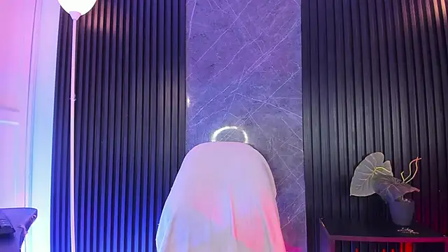 Snapshot of luixdust_ chatting on November 29, 4:37 am luixdust online show from November 29, 4:37 am